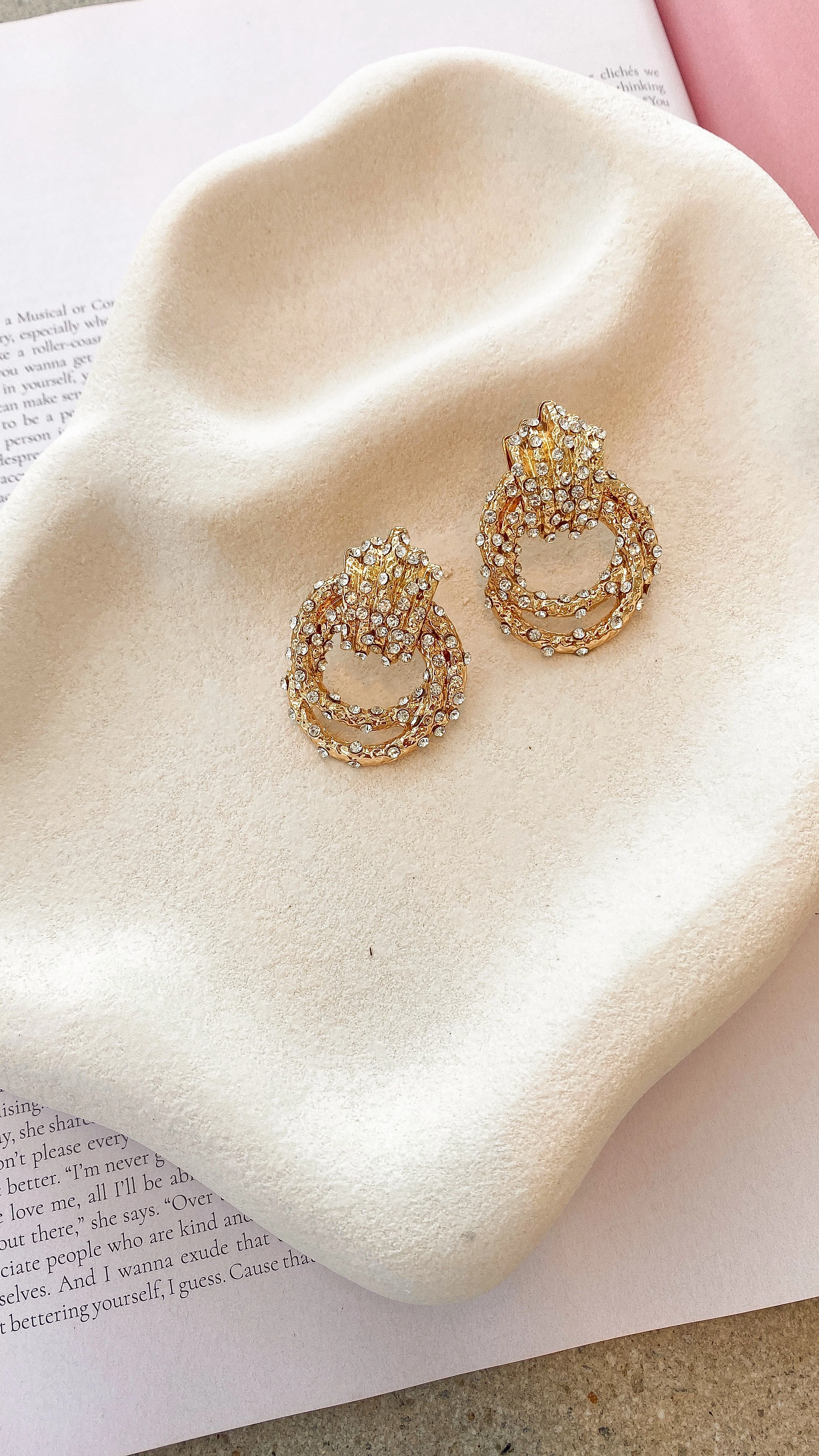 ala Earrings - Gold
