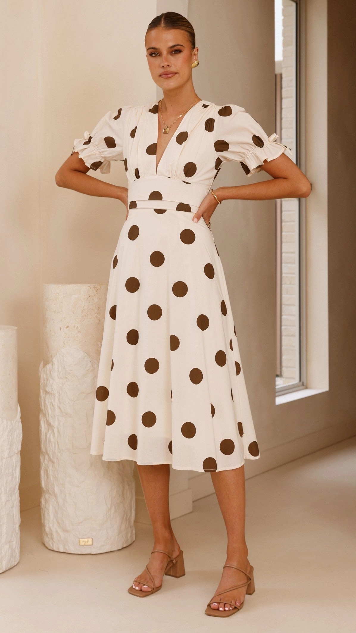 Alondra Midi Dress - White/Camel