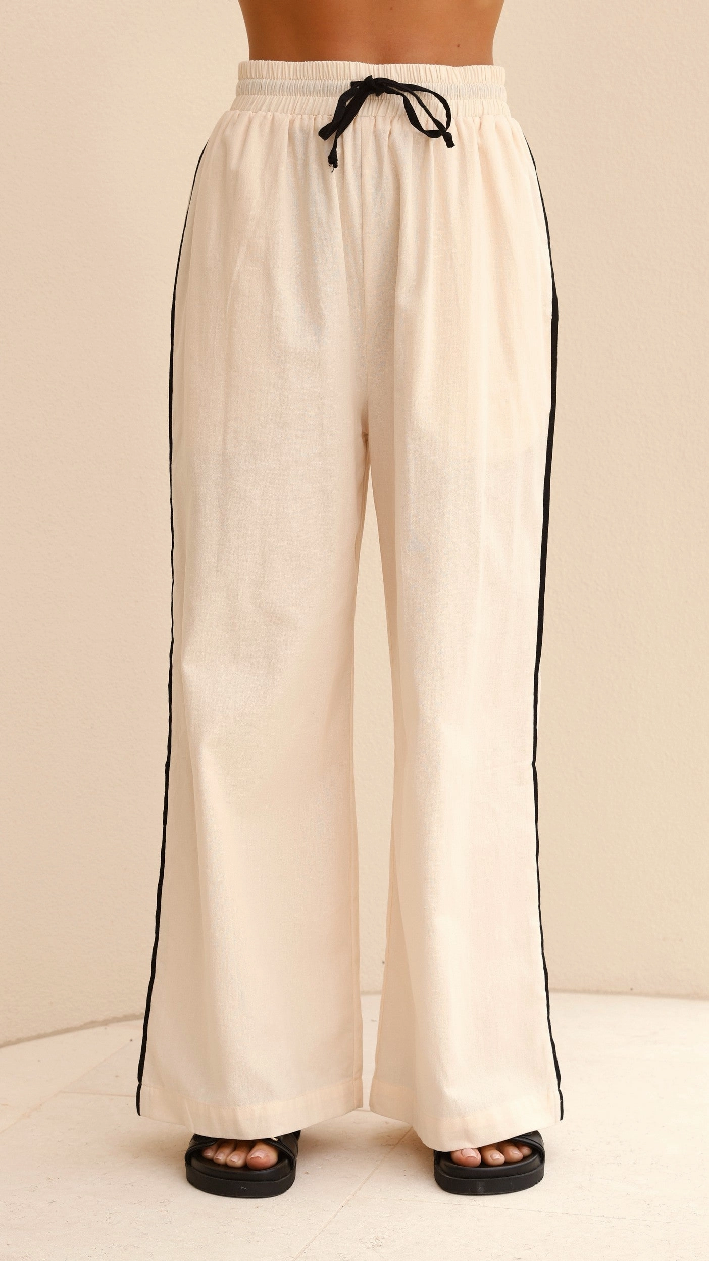 Basima Pants - Beige / Black