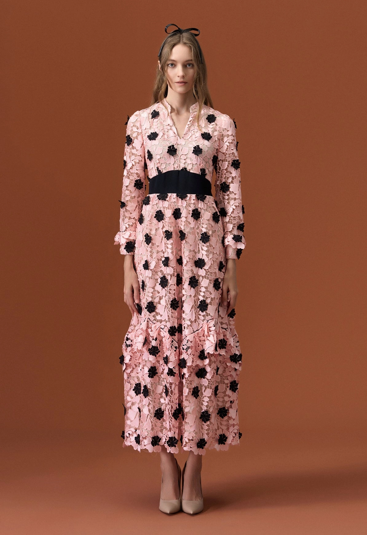 Black Lace Detailing Pink Jacquard Evening Dress