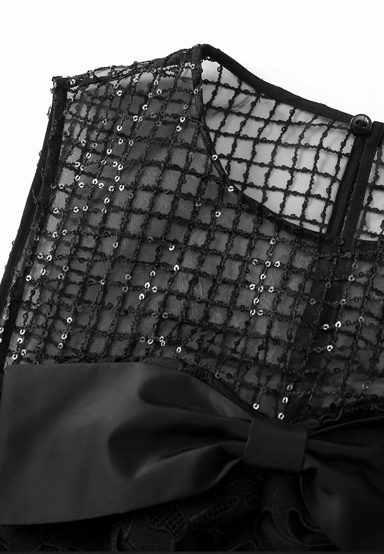 Black Lace Sleeveless Dress with Bow