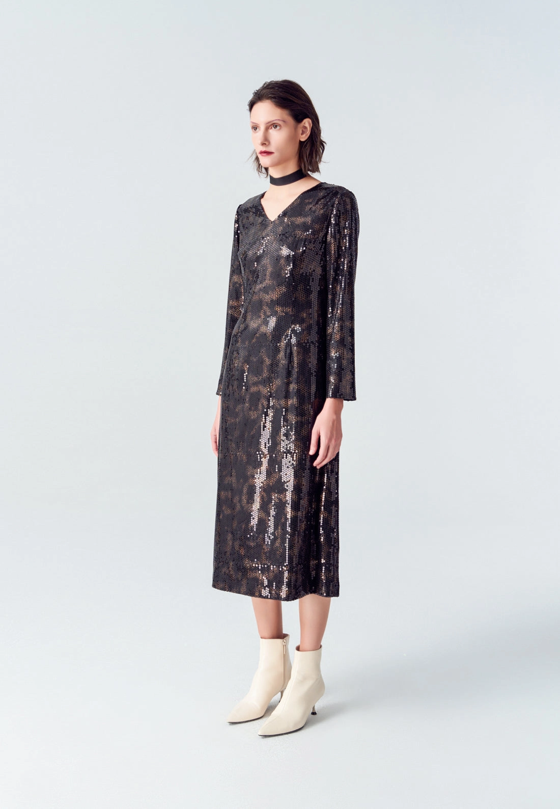 Black V-neck Sequin Long-sleeved Dress