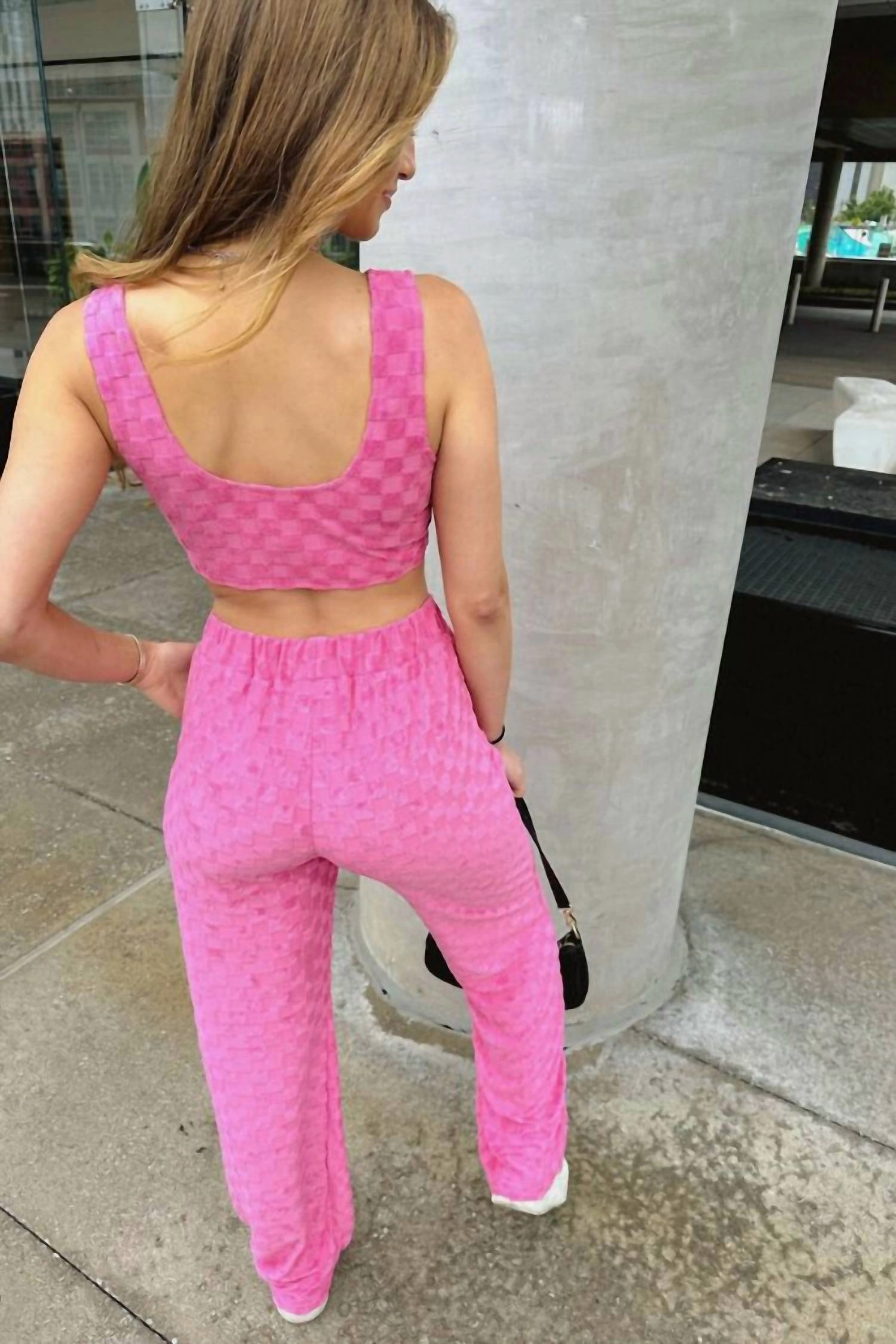 Catching Flights Set In Pink