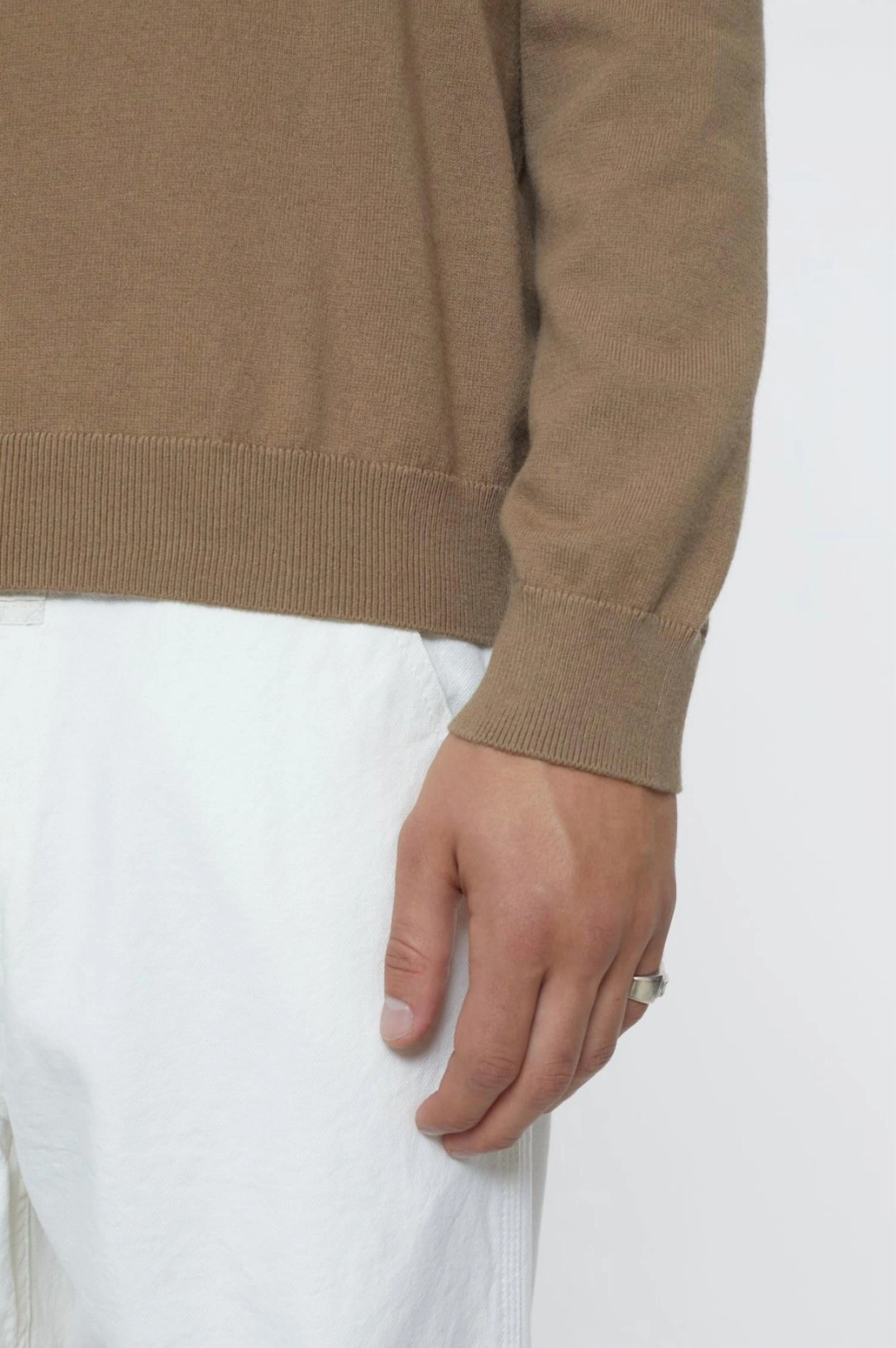 Crew Neck Long Sleeve Knit Sweater In Brown Sugar