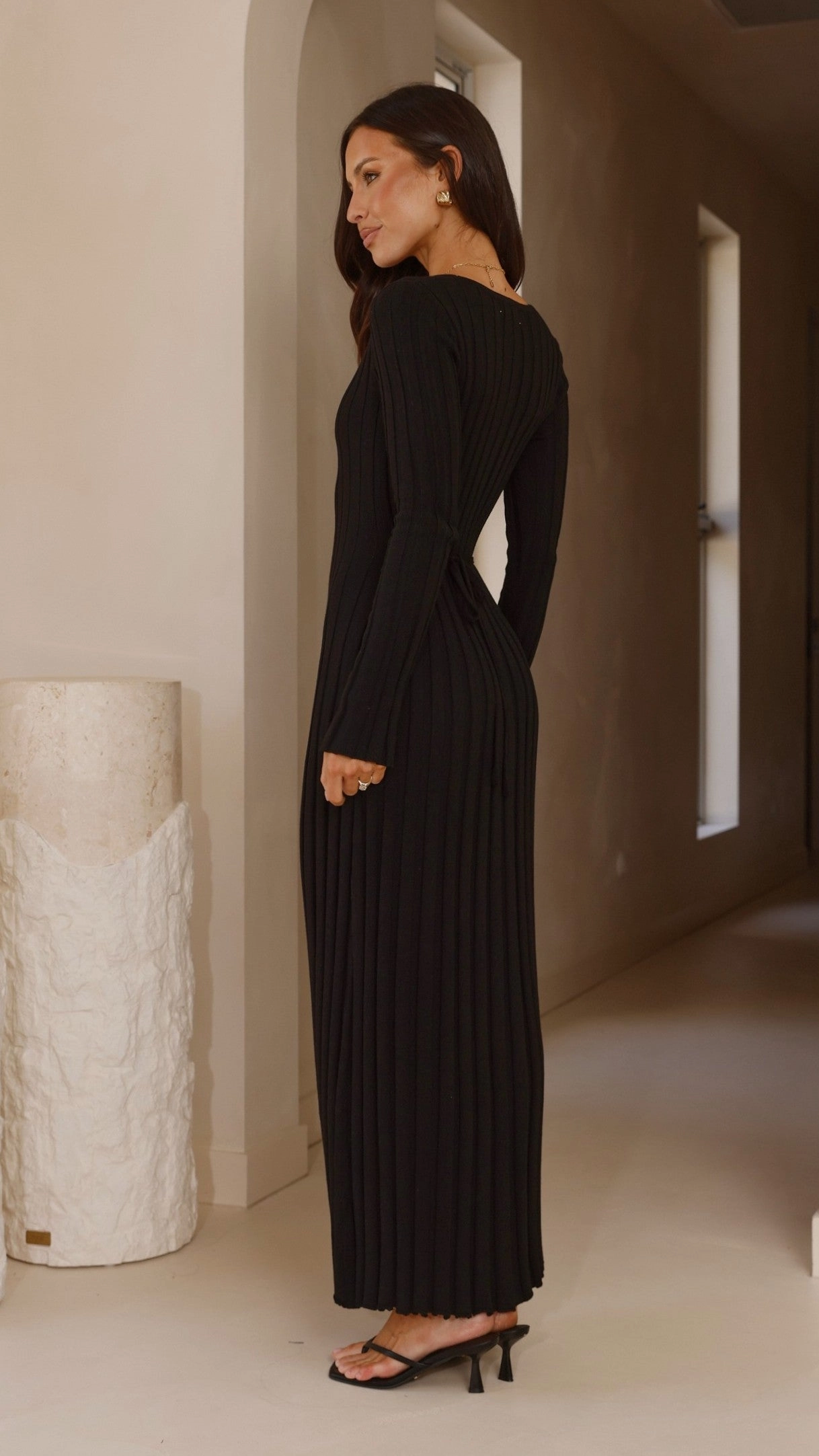 Cyra Long Sleeve Maxi Dress - Black