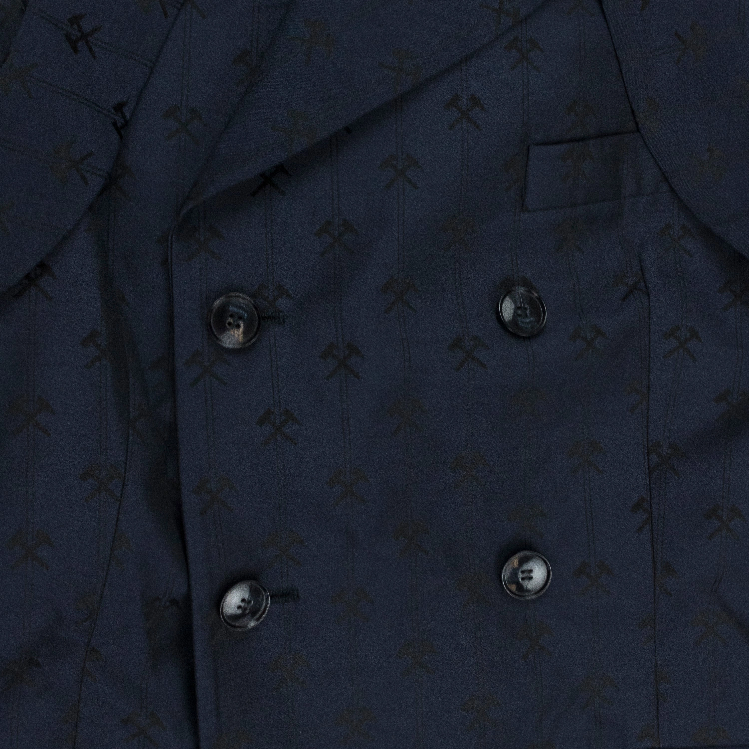 DOUBLE-BREASTED W EXTENDED LAPEL NAVY BLAZERS & JACKET