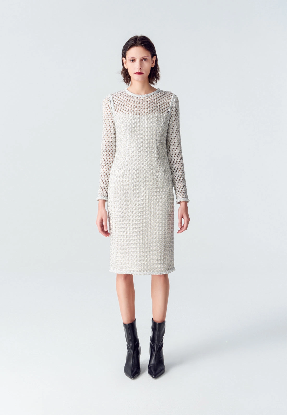 Elegant Silver Lace Long-sleeved Midi Dress