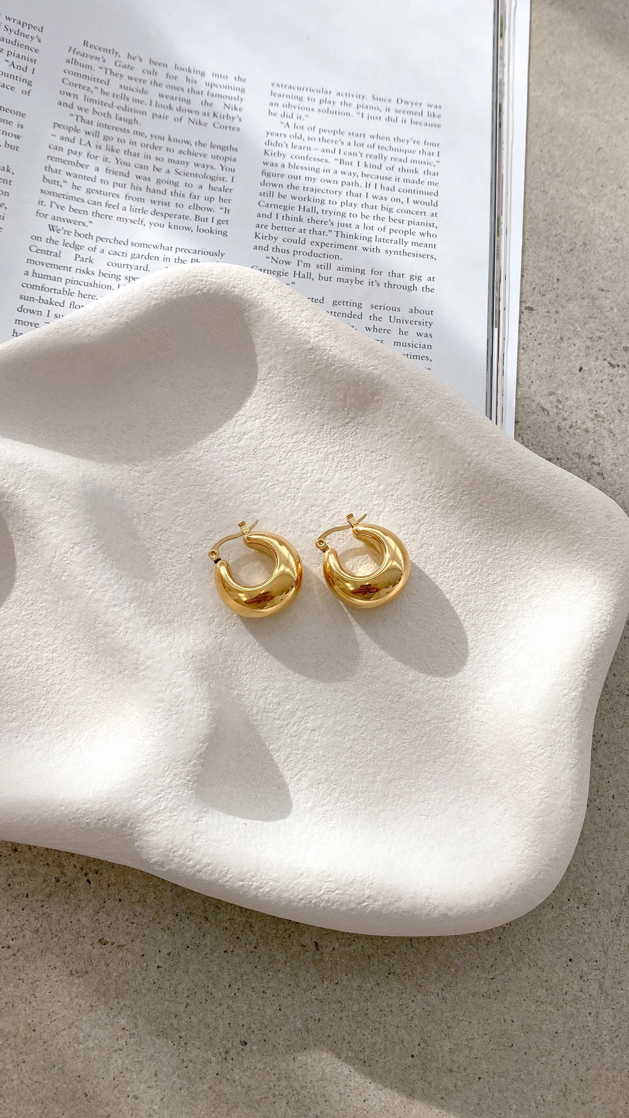 Forte Hoop Earrings - Gold
