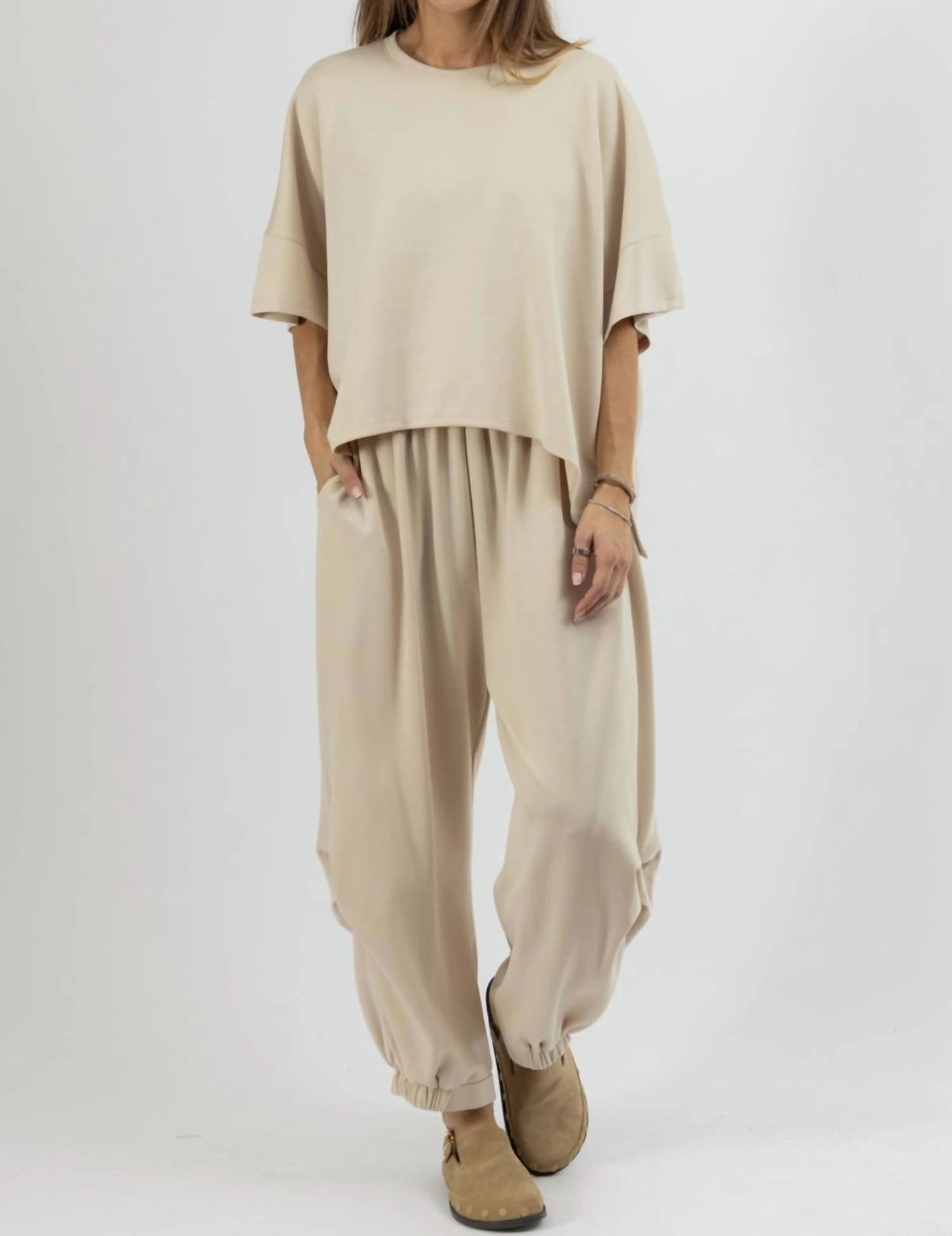 Gotta Have It Set In Beige
