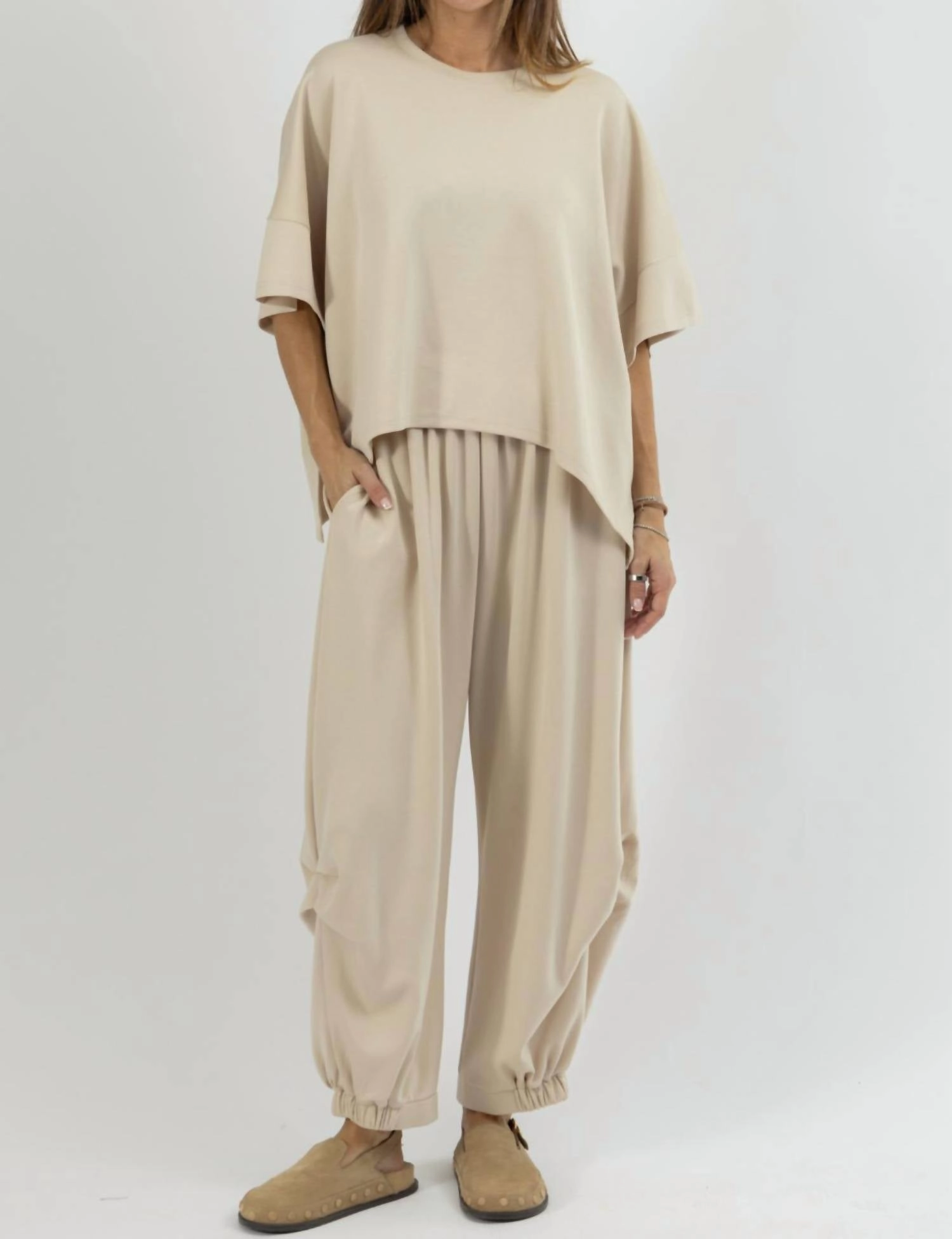 Gotta Have It Set In Beige