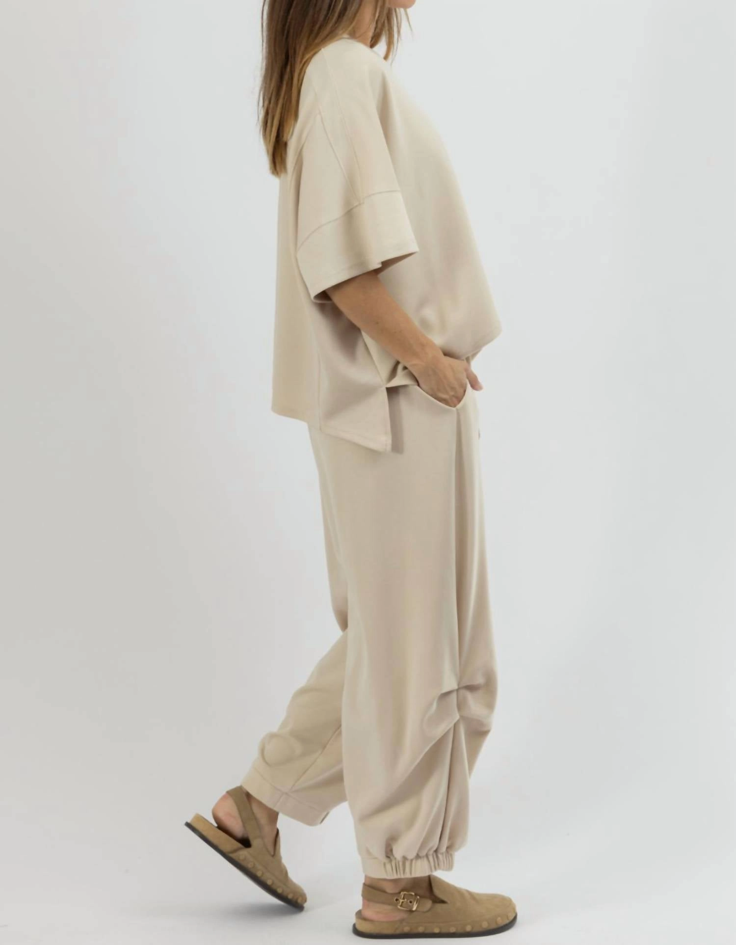 Gotta Have It Set In Beige