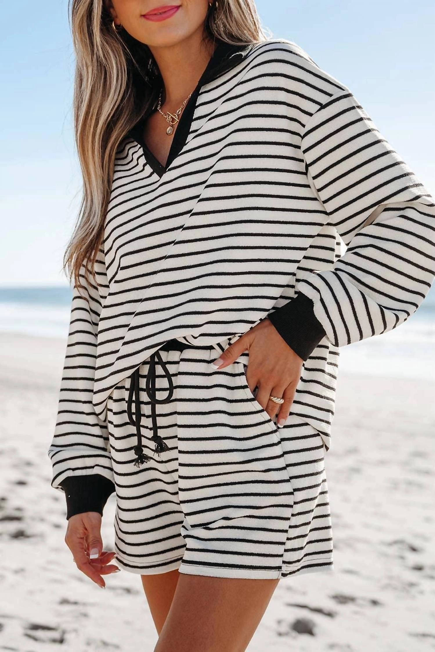 Jackie Striped Shorts Set In Black