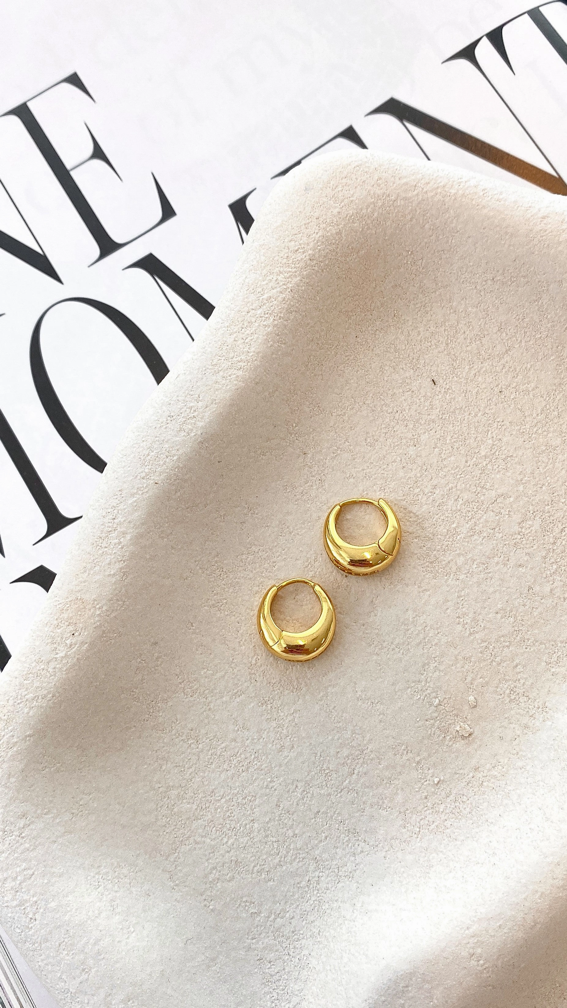 Jacquotte Earrings - Gold