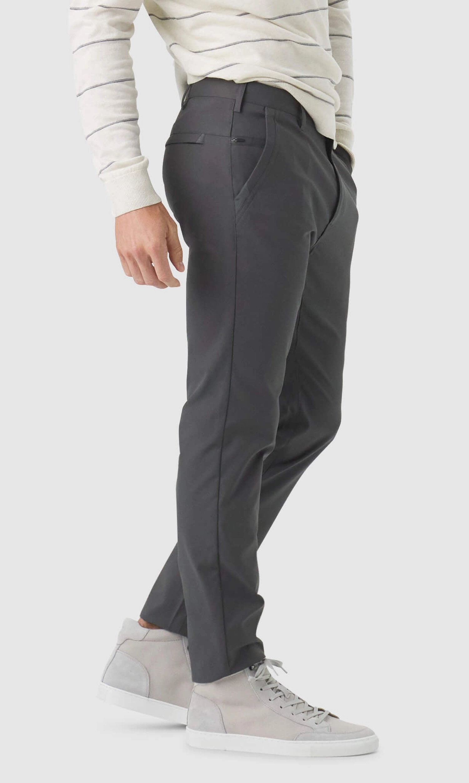 Jetsetter Tech Pant Slim Fit in Charcoal Gray