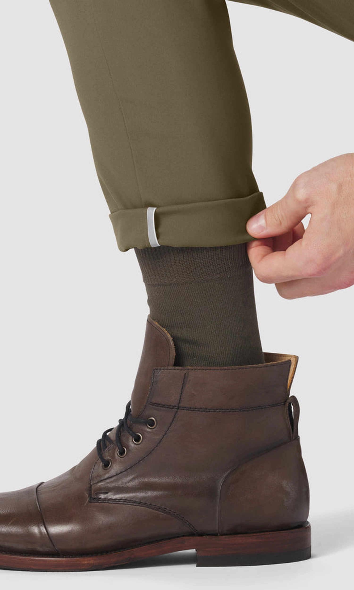 Jetsetter Tech Pant Slim Fit in Olive Green