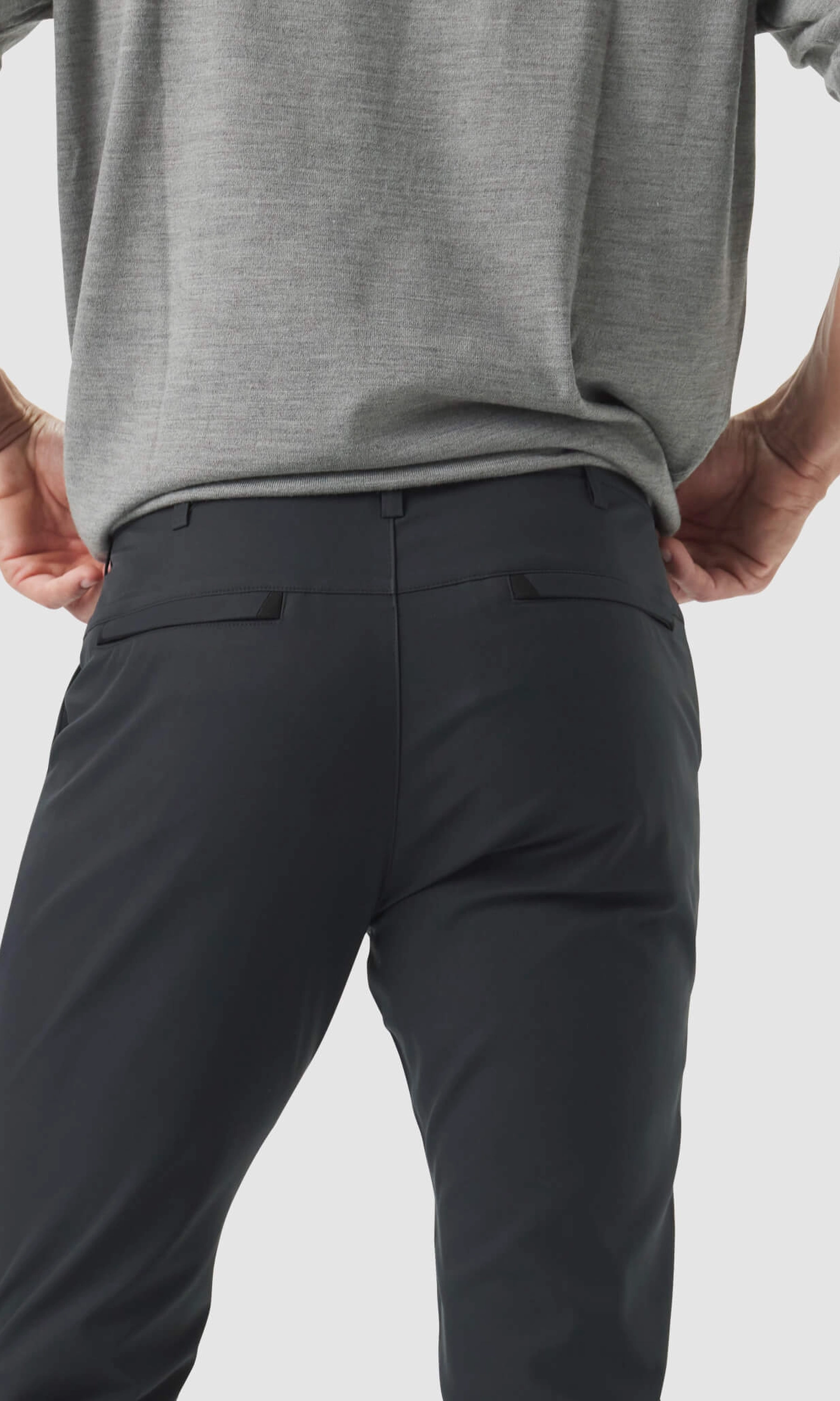 Jetsetter Tech Pant Slim Fit in Space Black