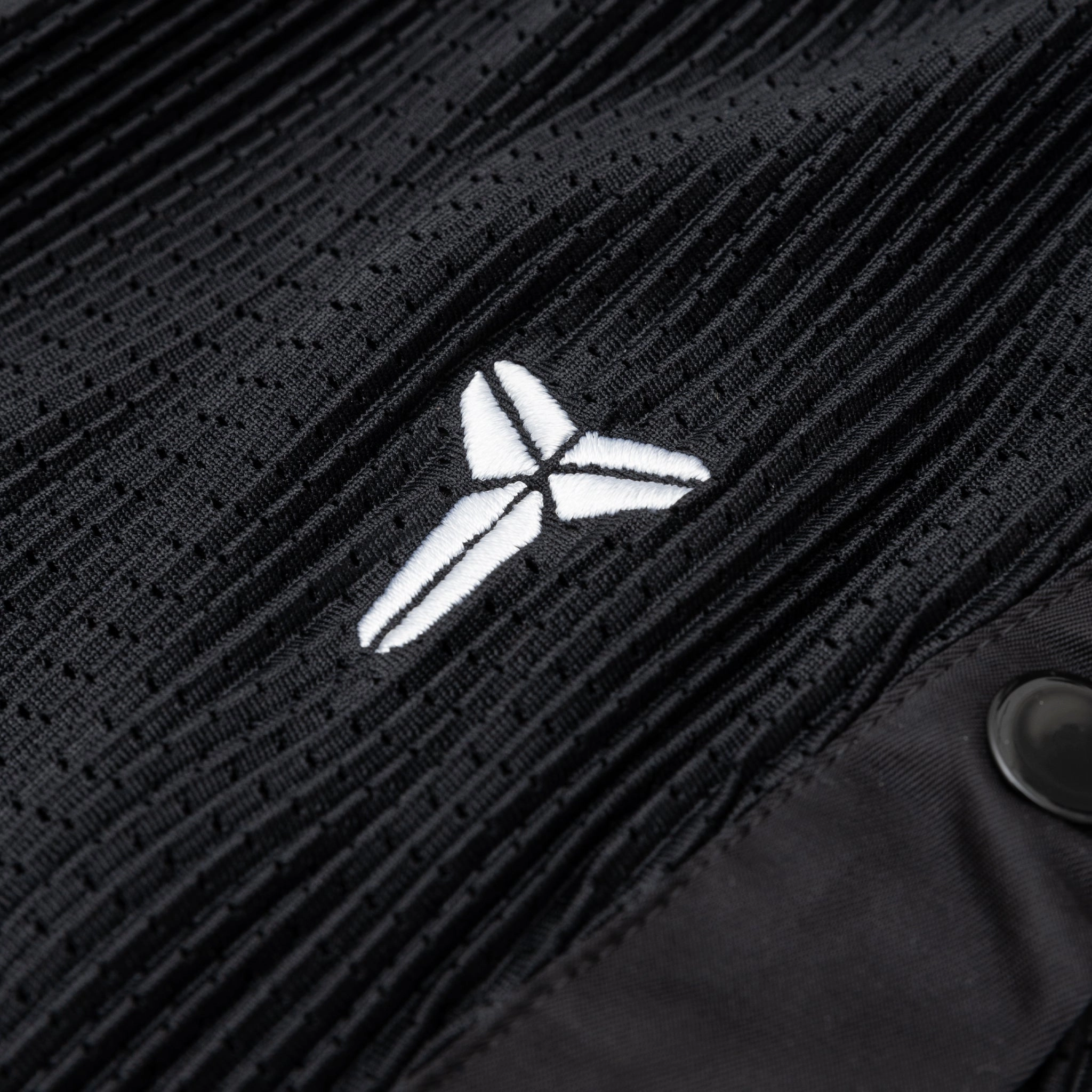KOBE WMNS PLEATED TEAR-AWAY PANT "BLACK"