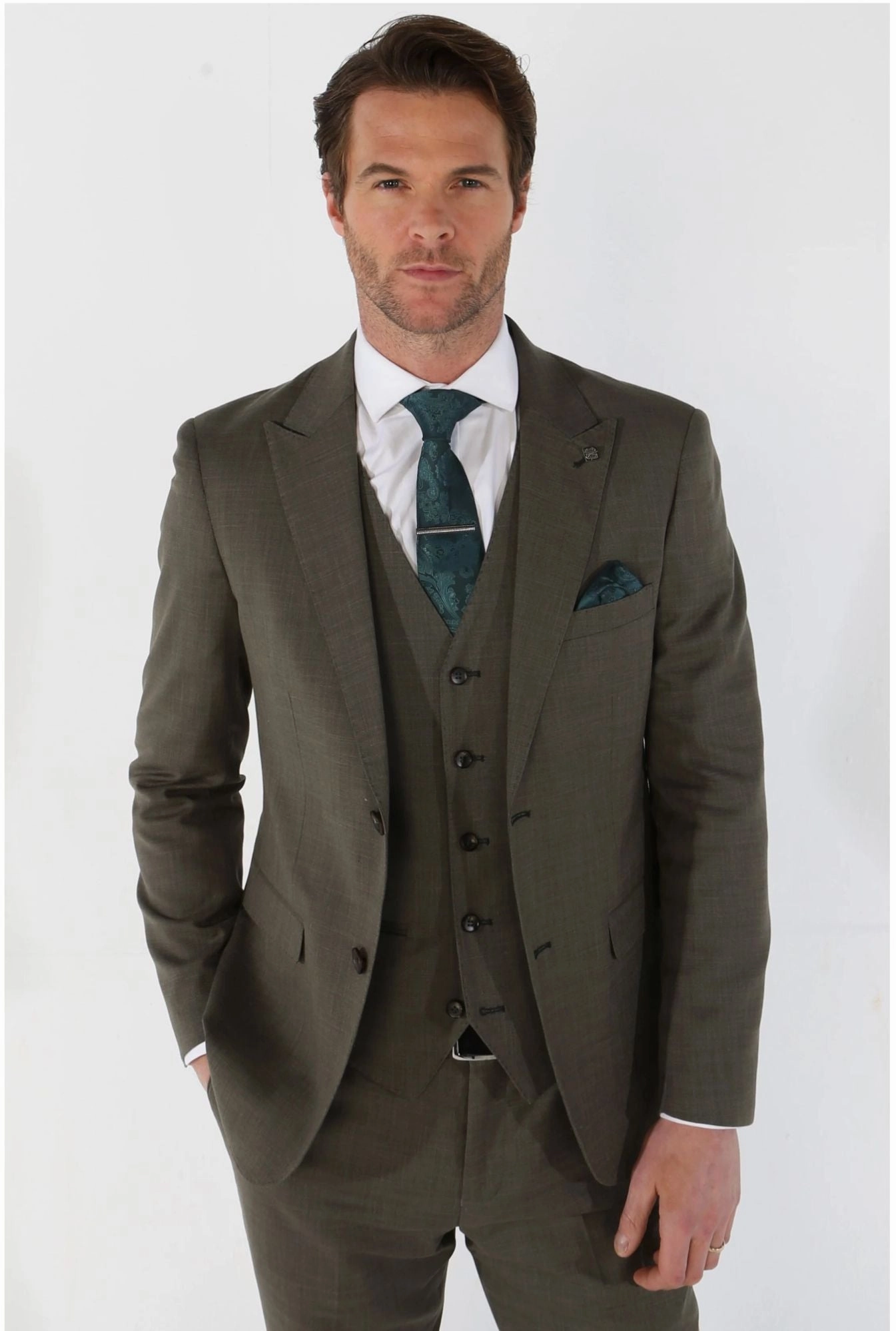 Kurt 3 Piece Tailored Fit Suit