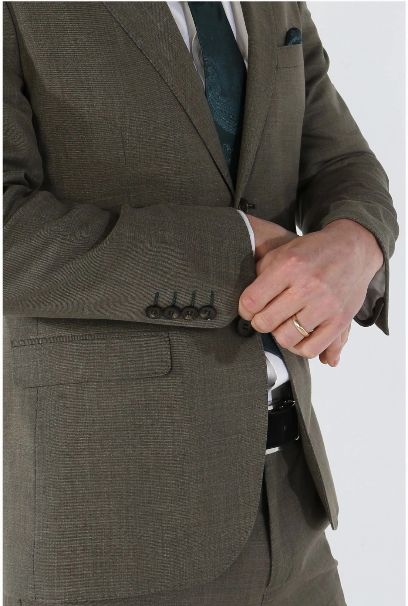 Kurt 3 Piece Tailored Fit Suit