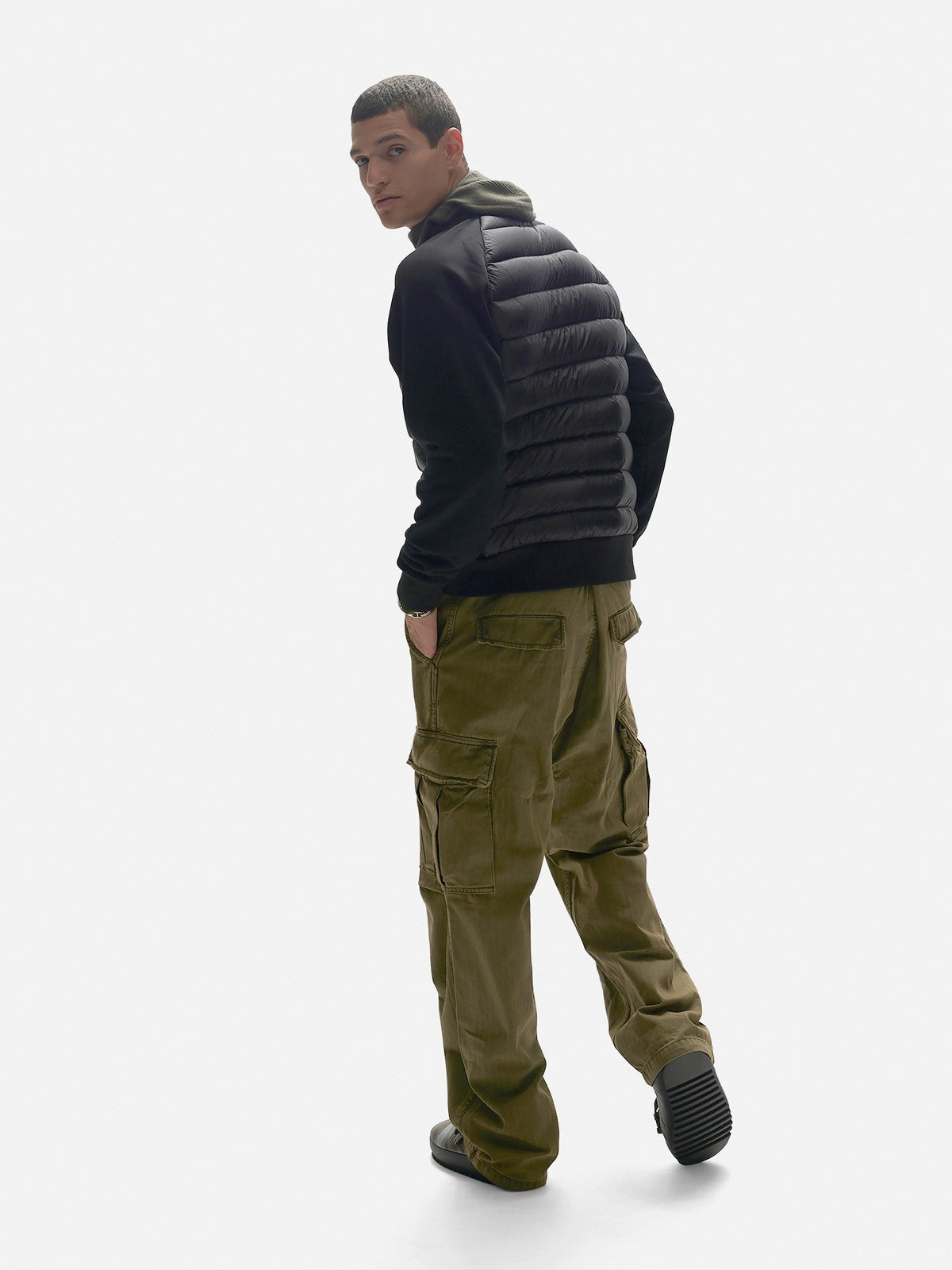 M Down Crew Sweater - Black