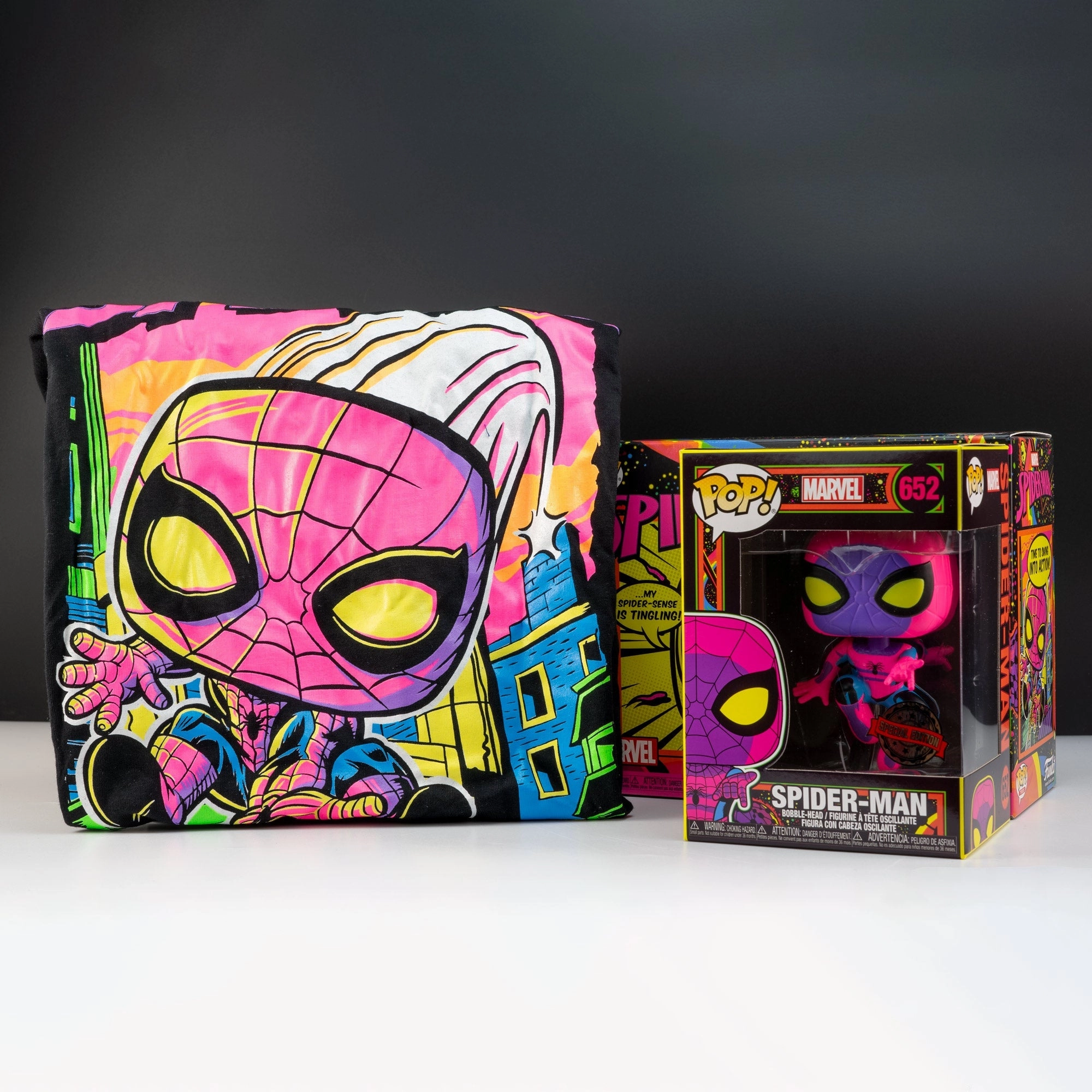 Marvel Spiderman Blacklight Pop! Vinyl and Tee Set