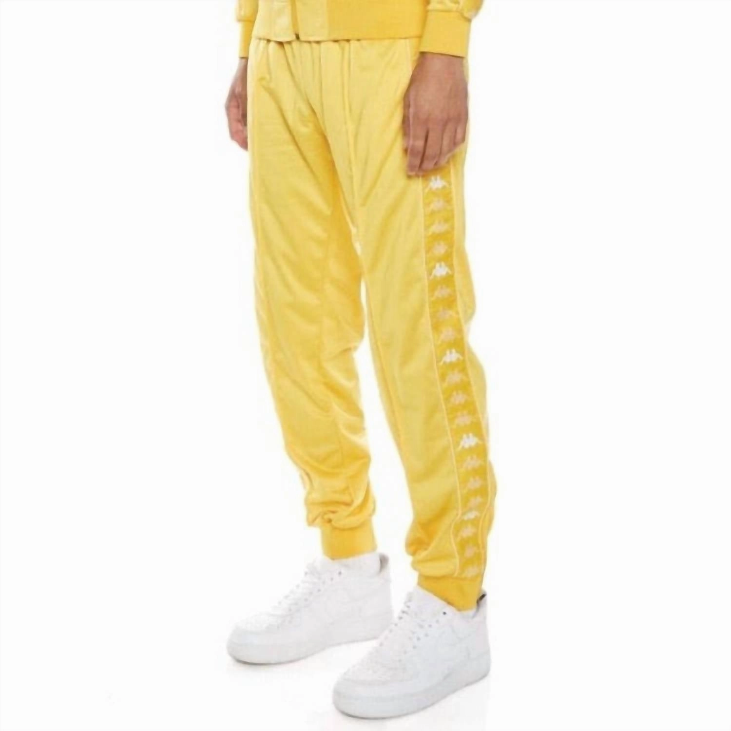 Men's 222 Banda Deky Trackpants In Yellow Vanilla