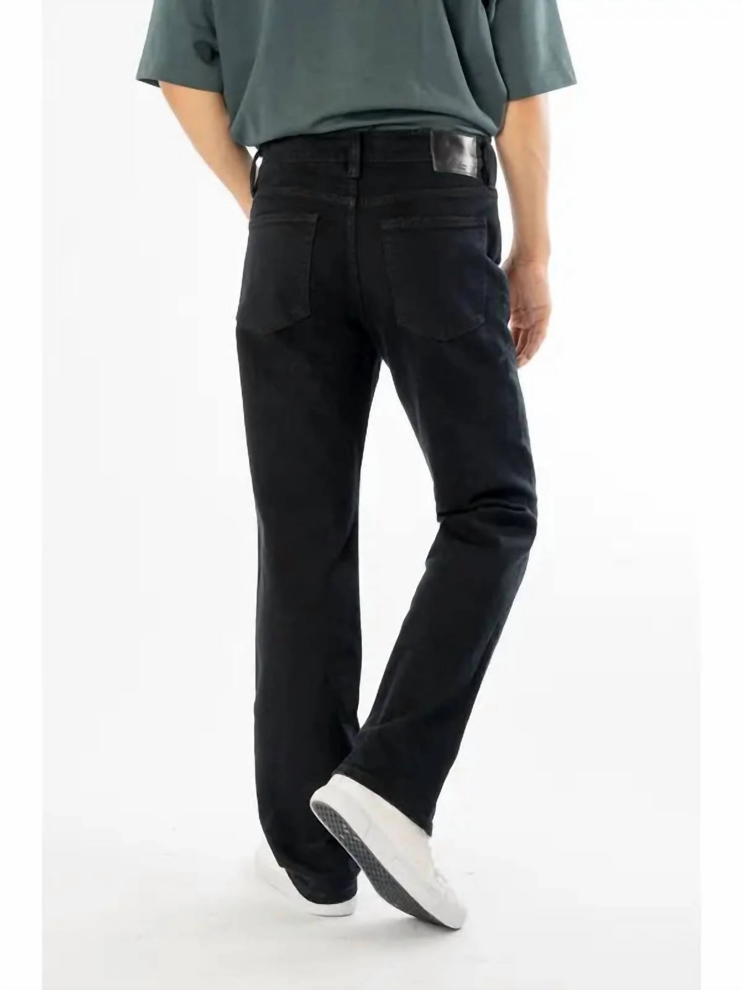 Men's Classic Straight Jeans In Black