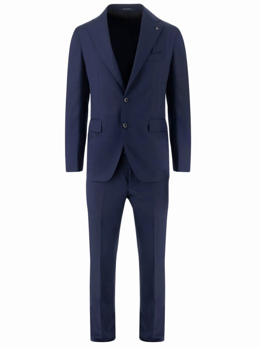 Navy Wool Suit With Tailored Fit
