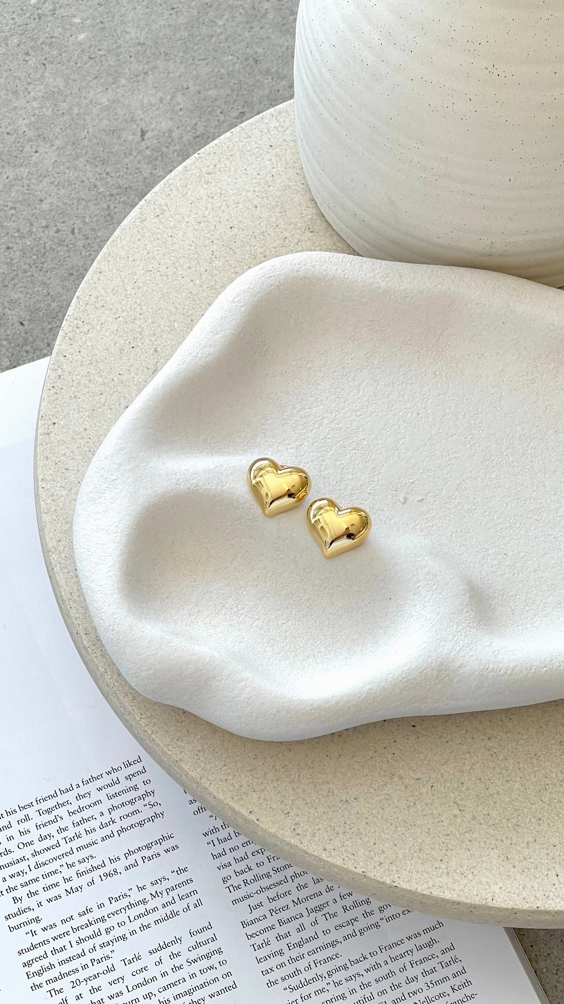 Neve Heart Earrings - Gold
