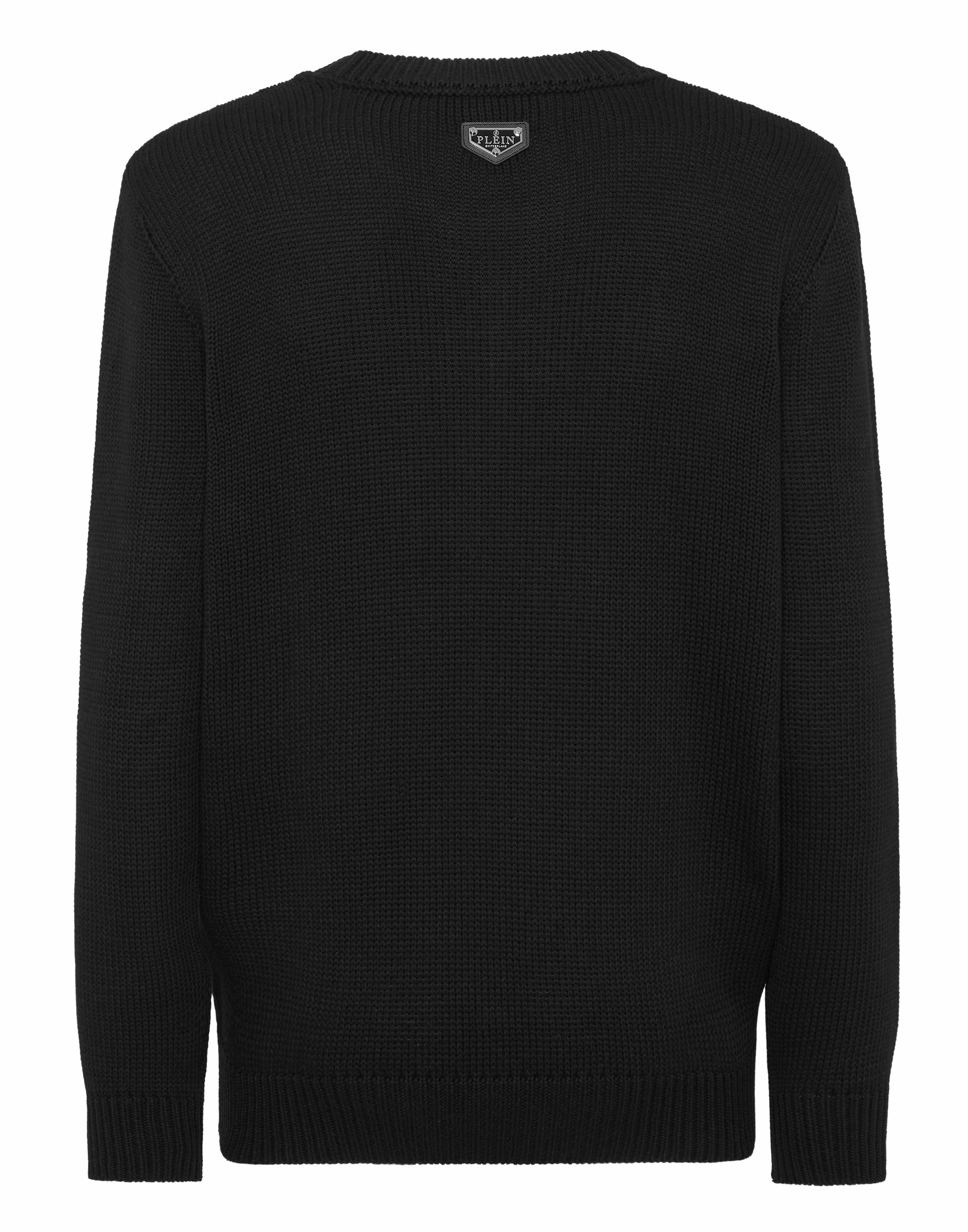 Round Neck Pullover Teddy Bear