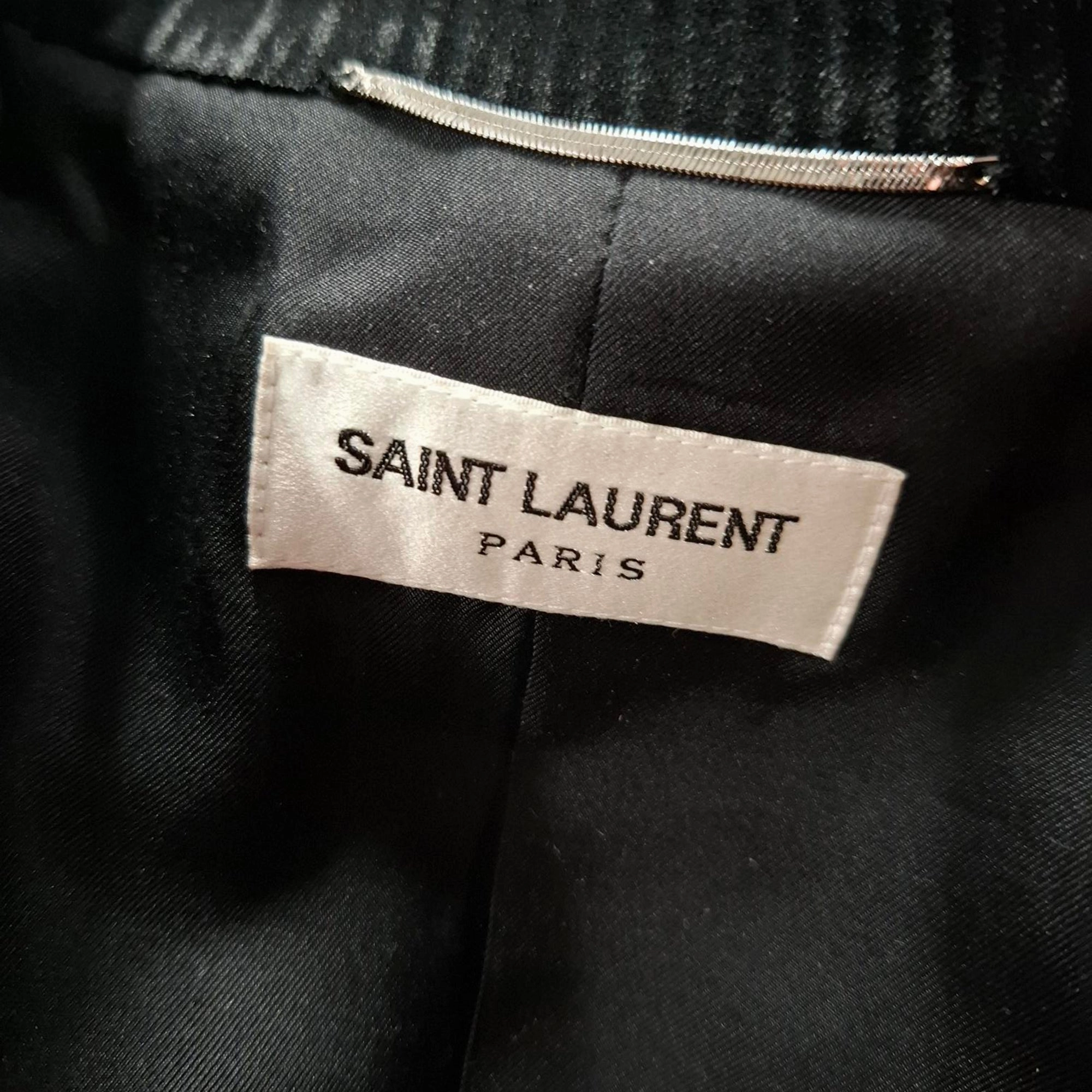 Saint Laurent Single-Breasted Tailored Jacket in Black Velvet