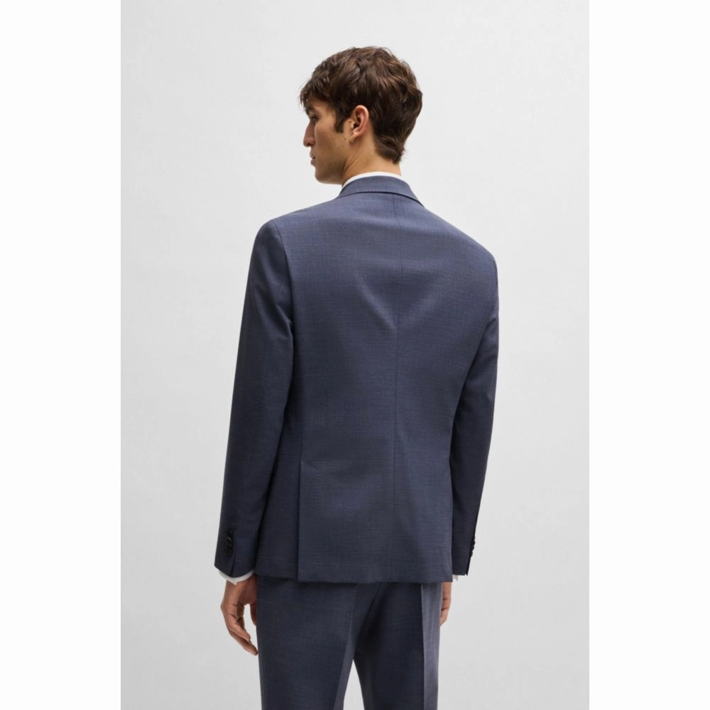 Slim-fit suit in micro-patterned performance-stretch fabric