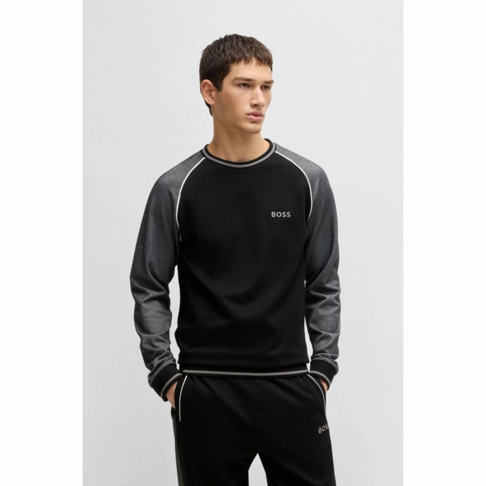 Sweatshirt with contrast piping