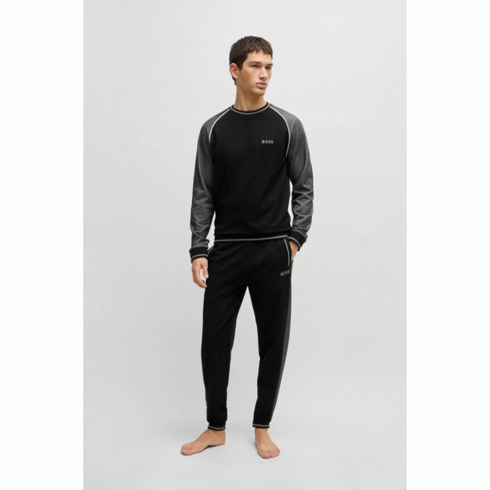Sweatshirt with contrast piping