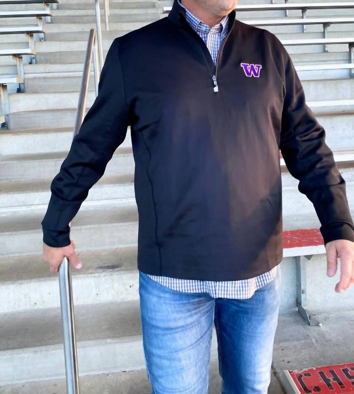 Uw Huskies 1/4 Zip Traverse Pullover In Black