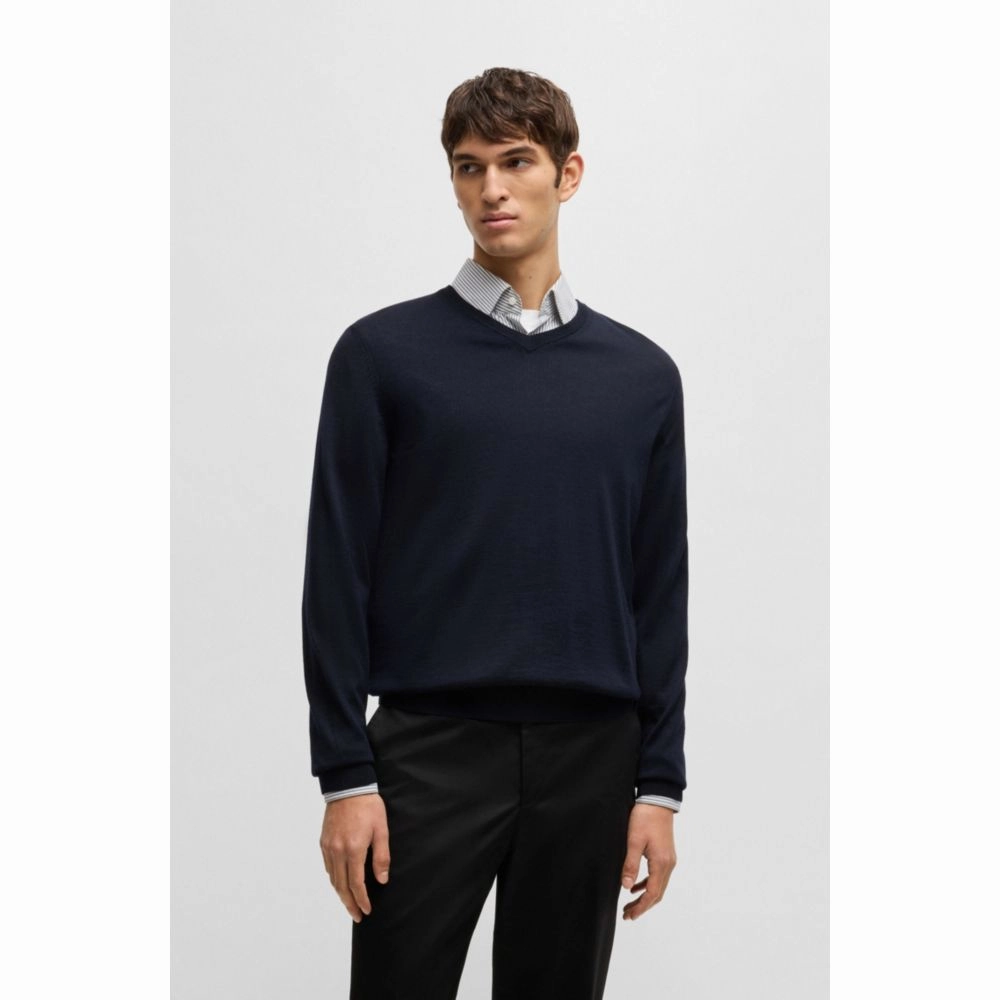 V-neck sweater in merino wool