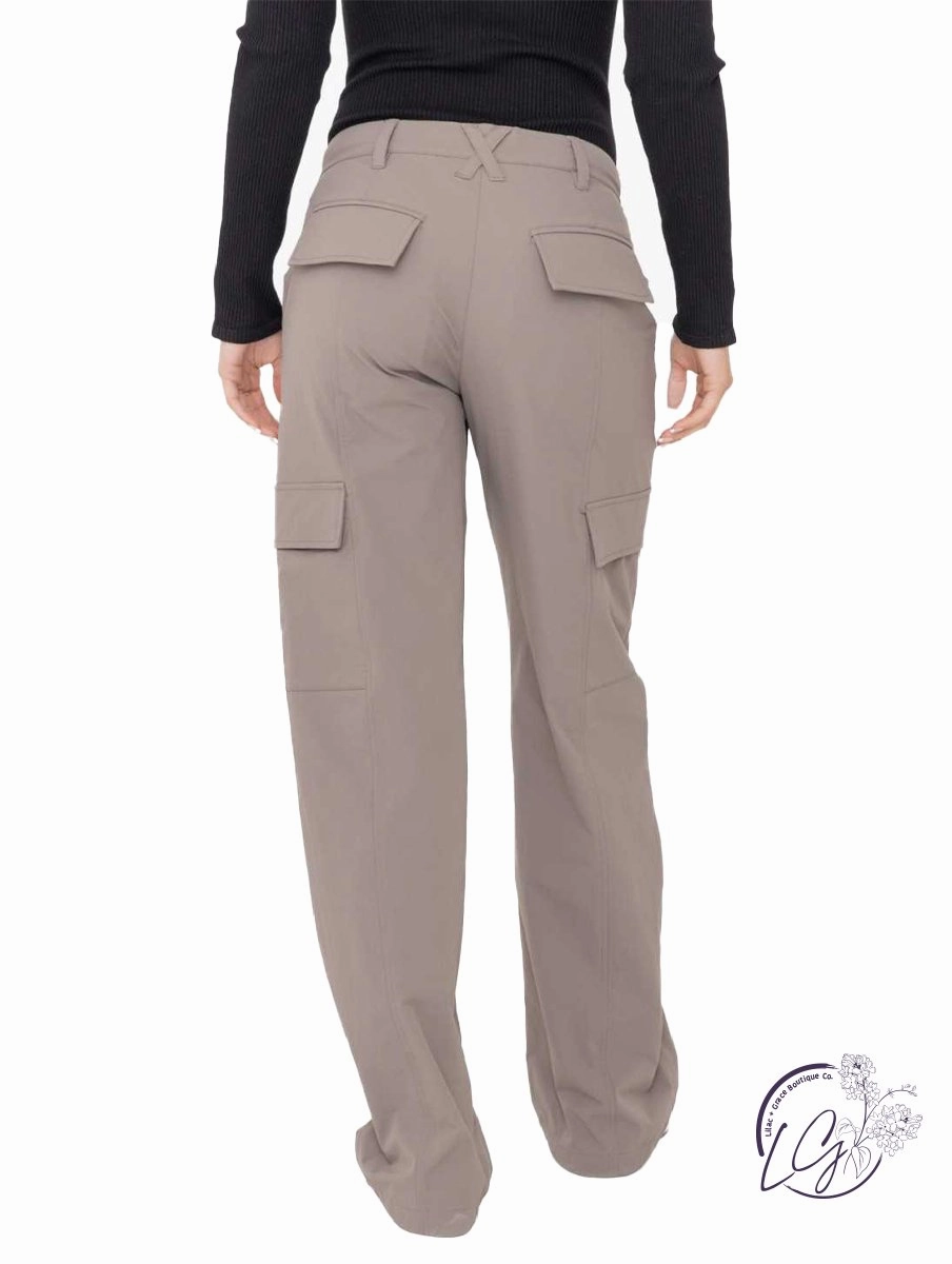 Venture Vogue Wide-Leg Cargo Pants