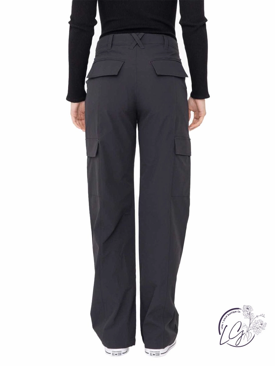 Venture Vogue Wide-Leg Cargo Pants