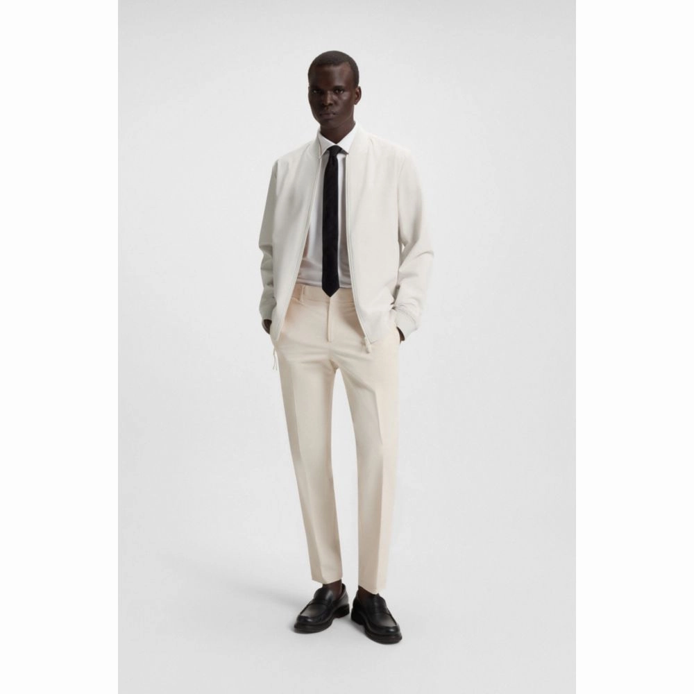 Water-repellent jacket in performance-stretch fabric