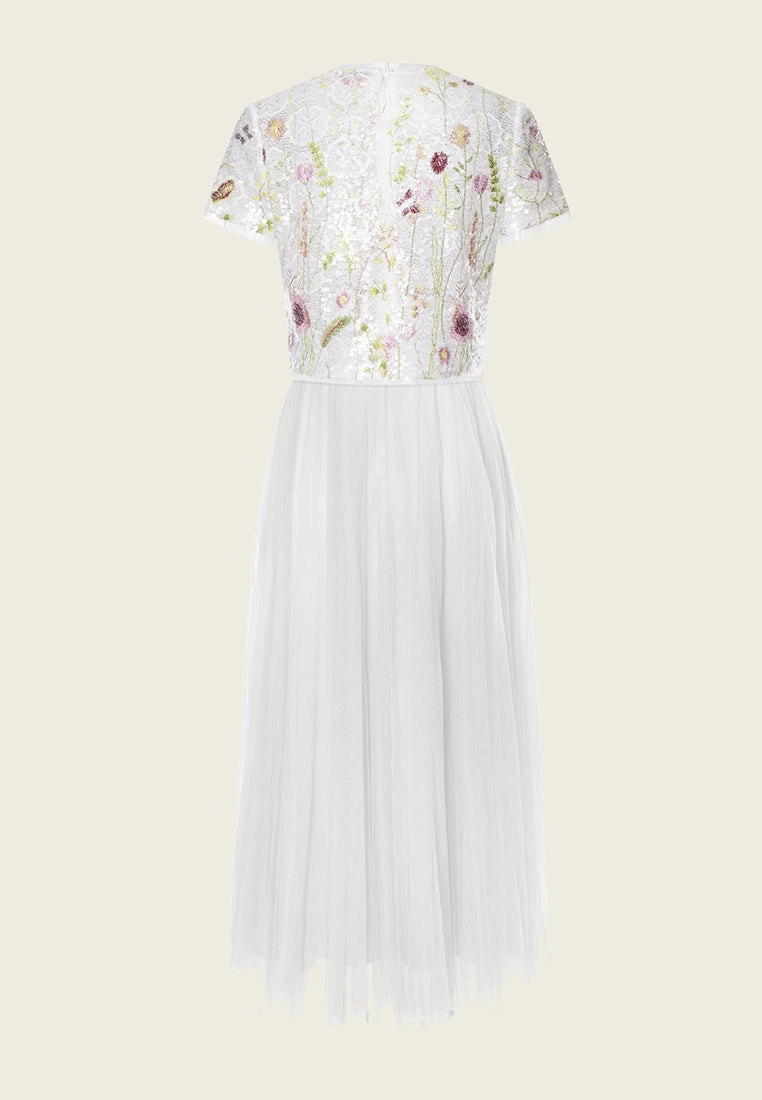 White Floral Embroidered & Mesh Two-pieces Gown