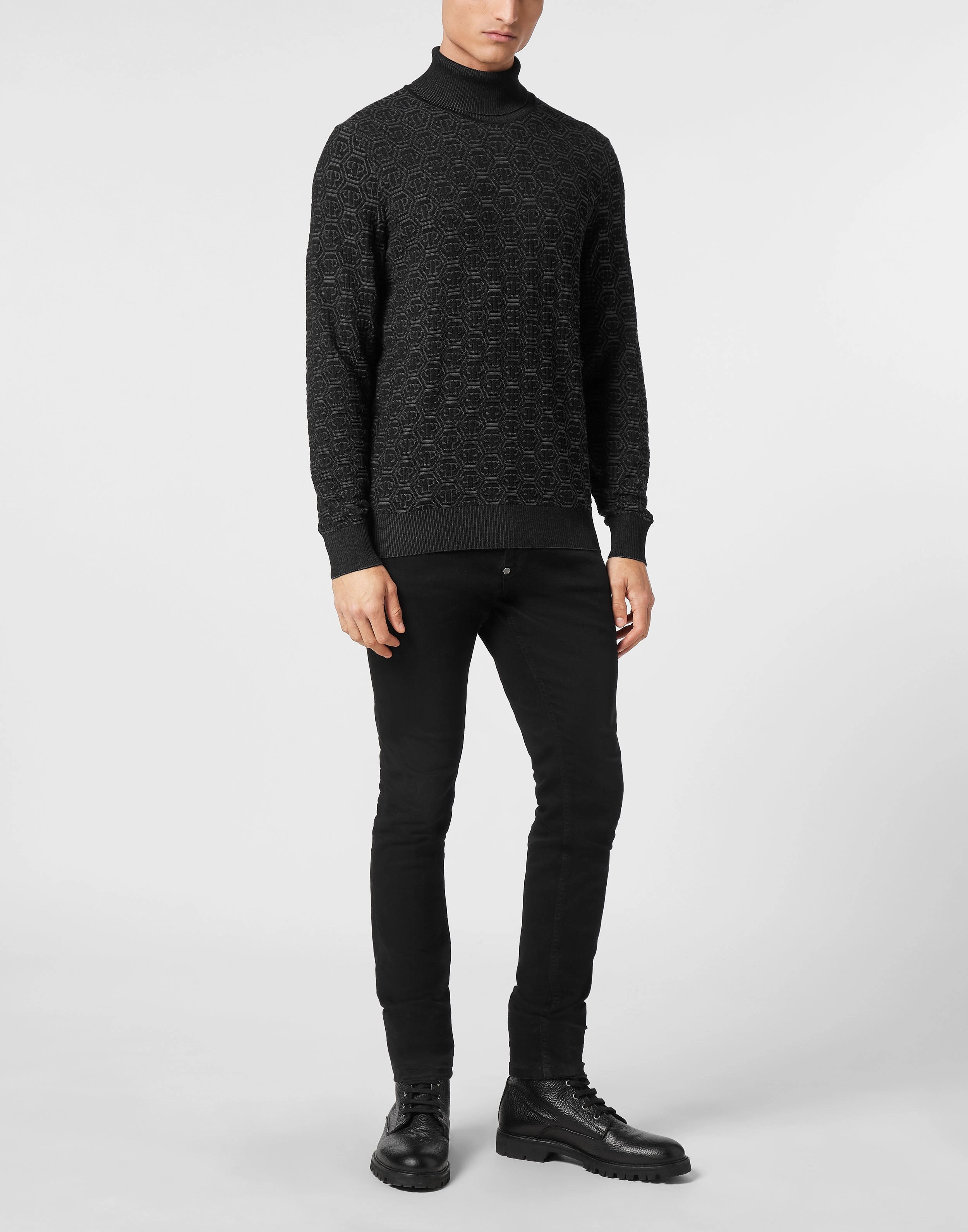 Wool Silk Turtle Neck Long-Sleeve Monogram