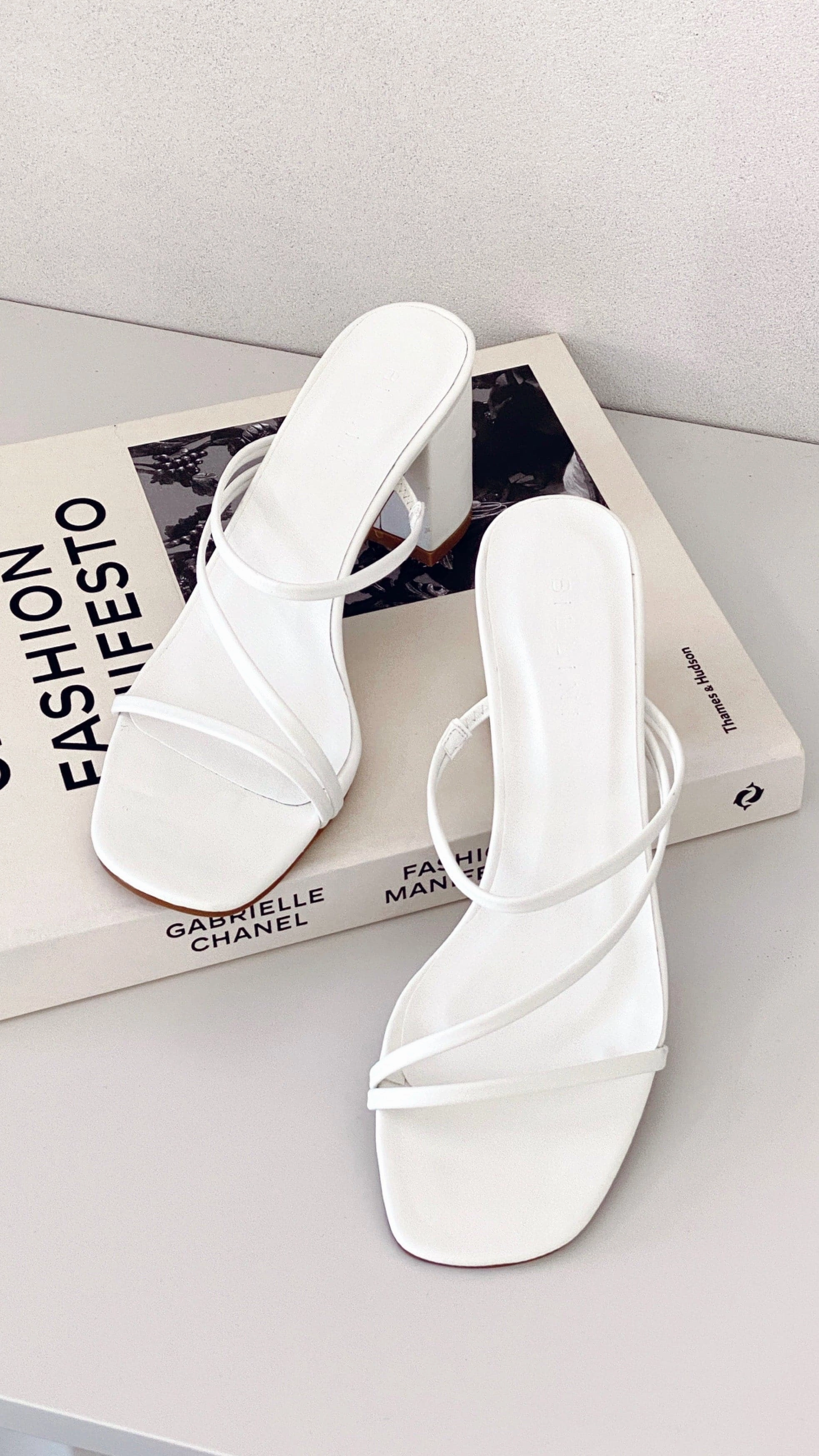 Yazmin Heel - White