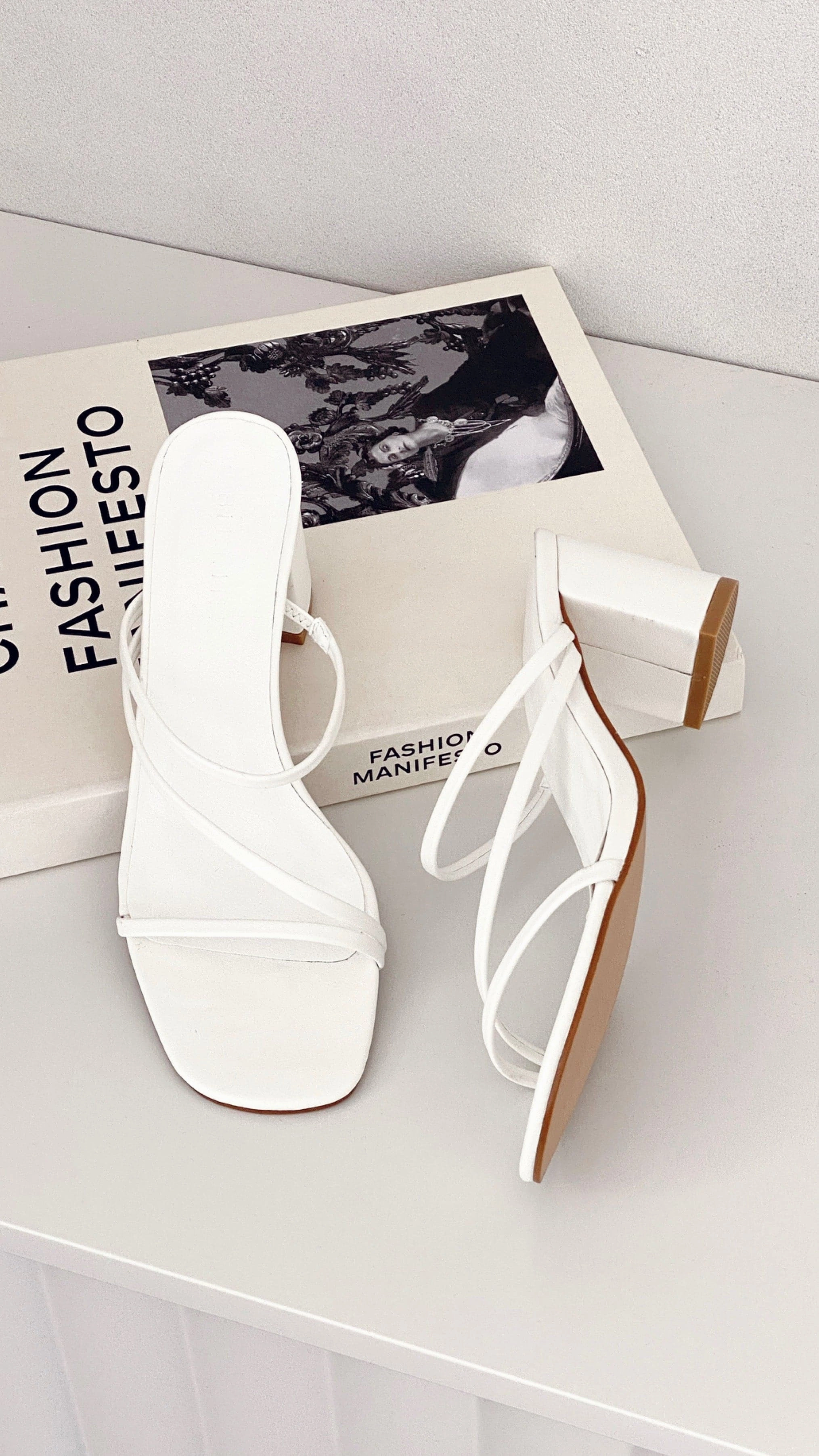 Yazmin Heel - White